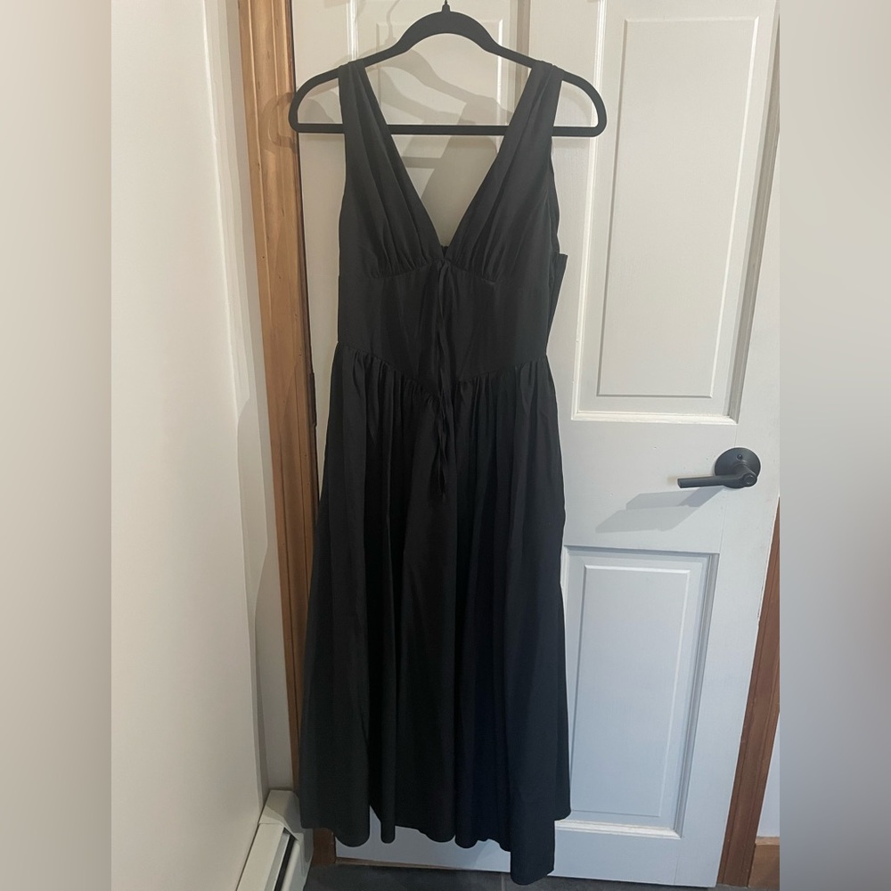 Elegant Black Maxi Dress